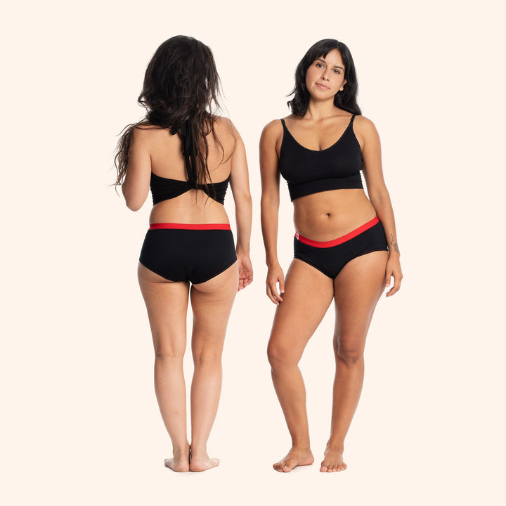 Deux femmes en culotte shorty